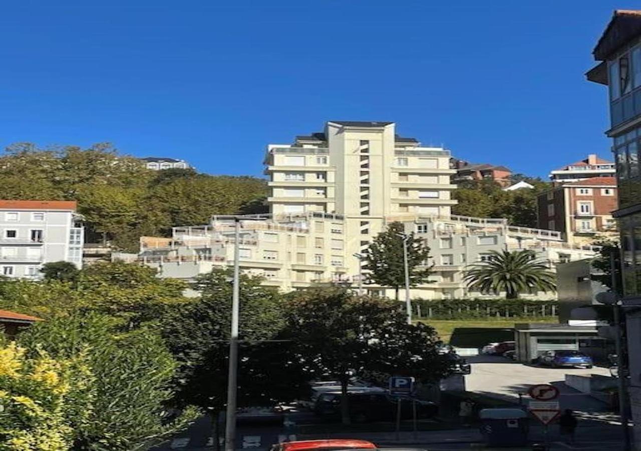 Апартаменты El Pisuco De Lu Entre Puertochico Y El Sardinero Сантандер Экстерьер фото